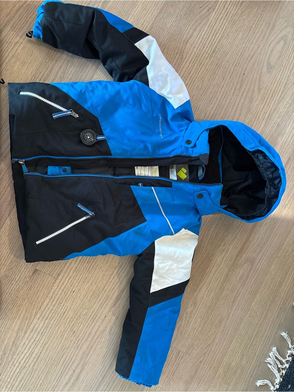 Obermeyer Blue, Black & White Kids Hooded ski insulated Jacket